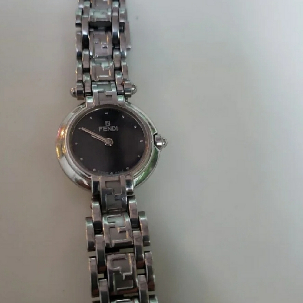 Fendi watch - Picture 3 of 3